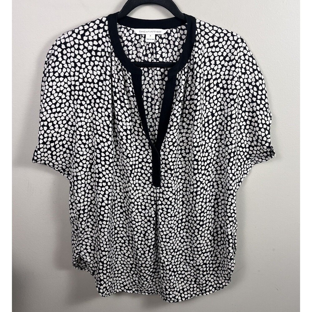 Diane Von Furstenberg Women's Silk Black White Geometric Blouse Top Size 8